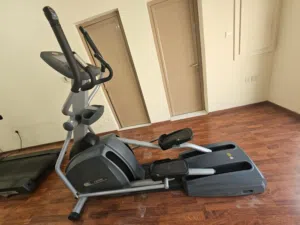 Eliptical cross trainer E8000 Johnson