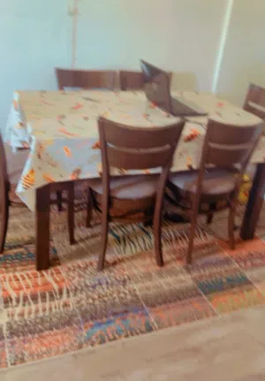 سفره بنية مع 6 كراسي