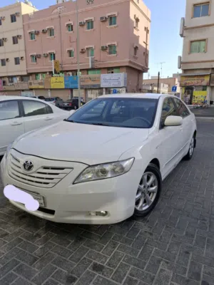 للبيع كامري مديل 2009 بحاله الوكاله جير ايس مكينه من احسن مايكون السعر 1850وقابل