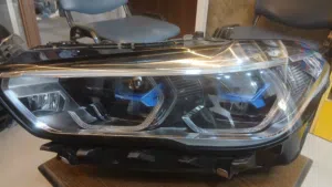 ضوء امامي BMW X5