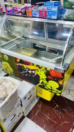 عارضة اجبان للبيع