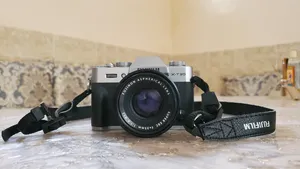DSLR Cameras . Fujifilm . Used1