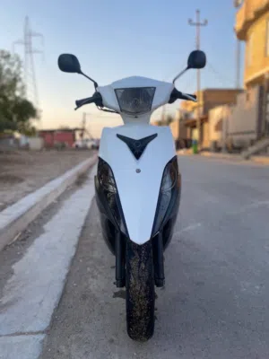 دراجة ماكس مضلع نضيفه ما مفتوحة الوصف مهم .........................................................
