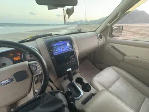 Used Ford Explorer in Dubai