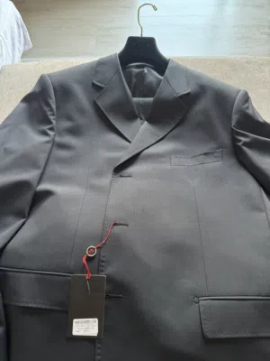 بدلات جديده ماركه اصليه