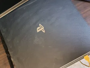 بلايستيشن فور برو مستعمل نضيف سعر قابل للتفاوض