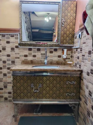 مغسلة كاونتر مرمر ستل ستيل شغل فصال وتزكام نظيفة جدا