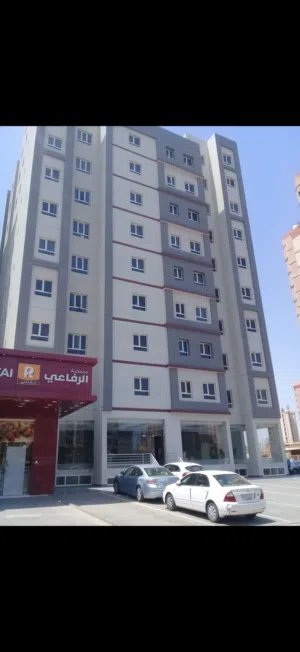 للايجار شقه للعوائل في حولي على الدائري الرابع مباشره
