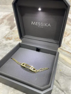 ارقى الاكسسوارات العالمية من ماركة ميسيكا وغيرها من الماركات ( كوبي)