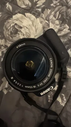 Canon DSLR camera EOS 600D  18-55mm canon lens included   Good working condition     Urgent sale