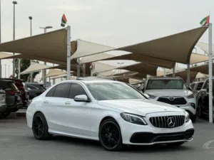 مرسيدس C300 مواصفات وارد امريكي موديل 2020 بحالة ممتازة