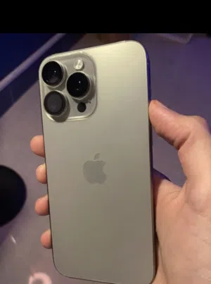 Apple iPhone 15 Pro Max 256 GB in Al Riyadh