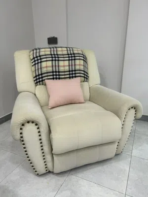 Recliner Chair – Super Comfortable!