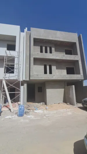197 m2 4 Bedrooms Apartments for Sale in Tripoli Al-Serraj