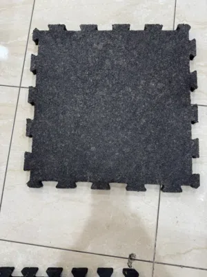 ارضيات. كاتشوك جميع الأنواع والقياسات لتجهيز النوادي  والصالات الرياضيه والفنادق والبيوت