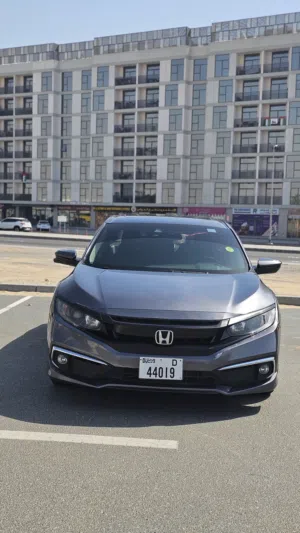 Honda civic Lx , 2 litre , 2020 model