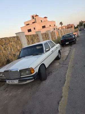 مرسيدس بنز 1978 موديل وتعديلات كاملة لعشاق المرسيدس القديم