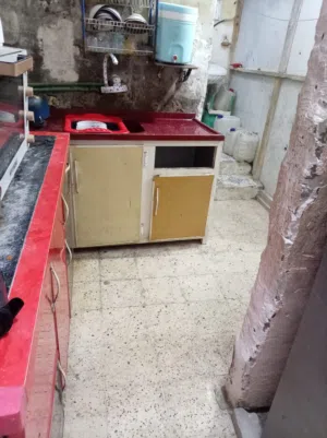 مكلف بالنشر شقة تجاوز  بأول لاين شارع الغسل  القدس