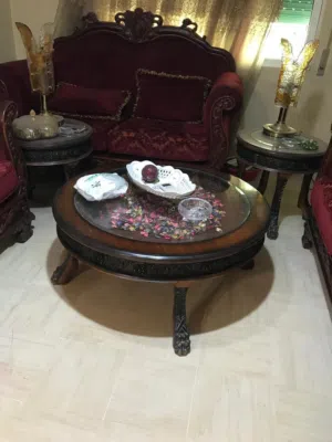 غرف نوم وأثاث للبيع بسعر مغري