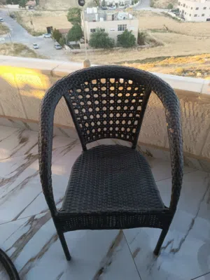 كراسي حديقه عدد 6 بحاله جيده جدا