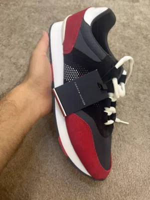 MASSIMO DUTTI //TOMMY HILFIGER//CONVERSE ALL STARS//حذاء رياضي YONEX