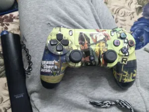 ايد بلايستيشن 4 شغالة100٪ كوبي استعمال بسيط للبيع