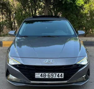 هيونداي النترا 2023 GLS رمادي عادية للبيع مع ضمان واستعمال ممتاز