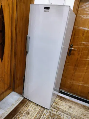 للبيع مجمدة عامودية BEKO – صناعة تركية – بحالة ممتازة