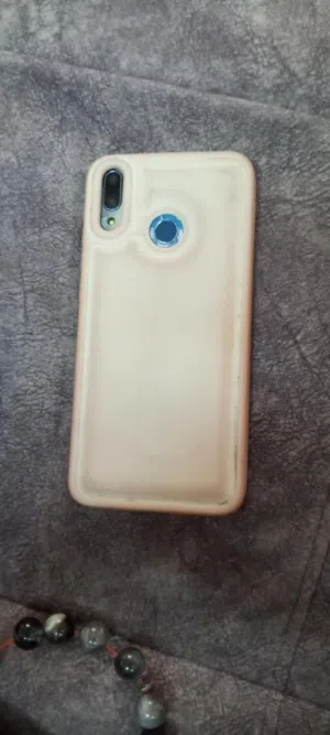 Huawei y9.