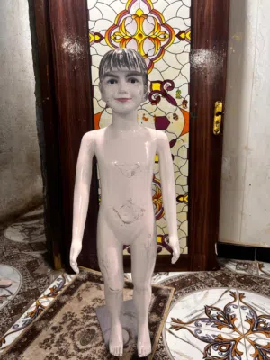 لعابه للبيع
