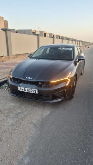 Used Kia K5 in Basra