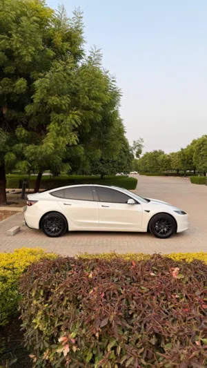 Used Tesla Model 3 in Al Batinah