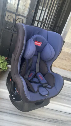 كارسيت أطفال ماركة روبنز بحالة ممتازة