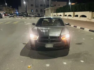 للبيع دودج تشارجر2011 6سلندر