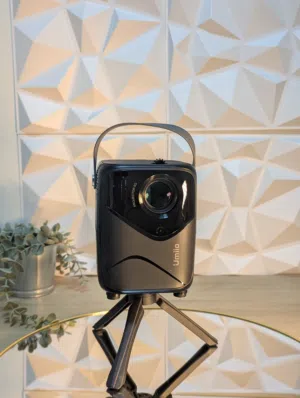 بروجكتر ذكي 4K  محمول من علامة Umiio Umiio Projector, Smart Projector, Portable Projector, 5G Wi-Fi.