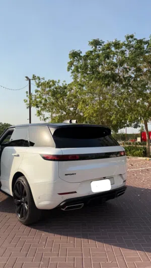 Land Rover . Range Rover Sport . 2024 . Used0