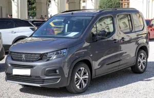 SUV Peugeot in Ramallah and Al-Bireh