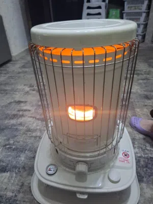 مدفئة كيرونا لون ابيضّ للبيع