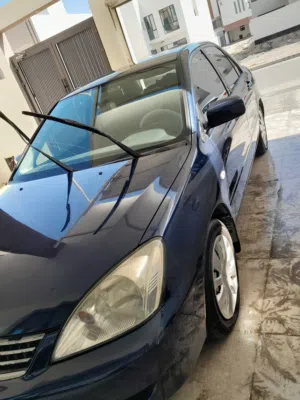 للبيع لانسر 2012