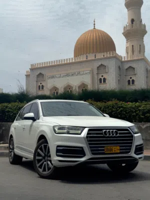 Awdi 4x4 q7 2019 premium plus اودي