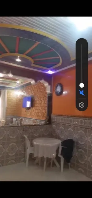 More than 6 bedrooms . 3 Bathrooms . 1294
