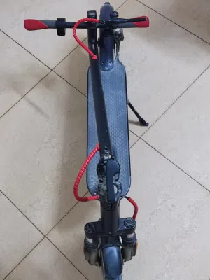 للبيع اسكوتر في حاله ممتازه جدا