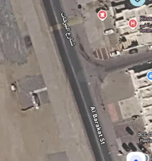 للبيع فيلا مميزة في الحيل الجنوبية على الخط الأول من شارع البركات.