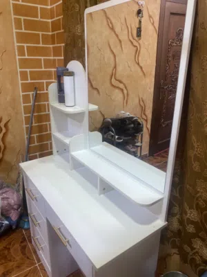 للبيع تسريحه نظيفه مستخدمه قليله عق سعرك