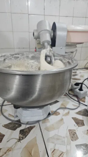 عجانه جديده توه اخذتها صار سبوعين جبتها من ايران اصليه 10 كيلو