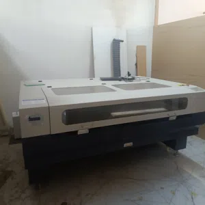 ماكينة cnc ليزر co2 دبل راس قطع