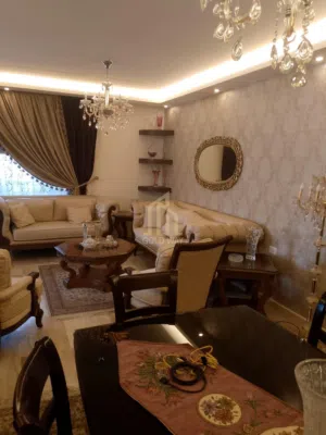 بالقرب من مدارس الجزيرة شقة طابق أول 225م مفروشة في أرقى مناطق ام السماق / ref 1117