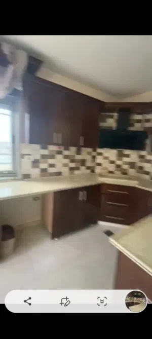 شقه للبع في منطقه بتونيا مساحه بتونيا مساحه 180متر