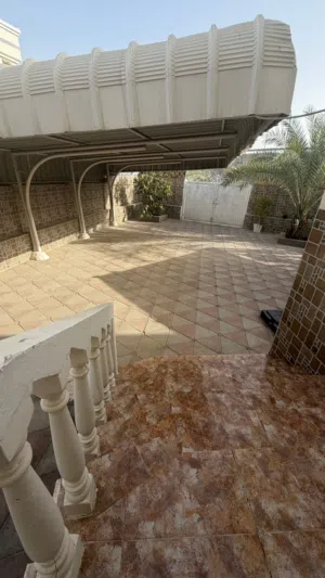 3 Bedrooms . Semi Furnished . Monthly0