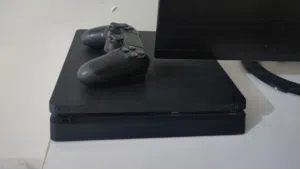 بلي 4 للبيع
